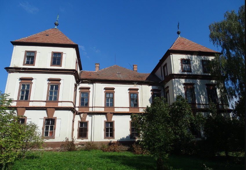 Zámek Hořiněves, Hořiněves, Czechia, Czech Republic (Czechia)